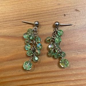 Lori Lori Swarovski mini chandelier earrings light green